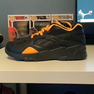 Reebok Aztrek x Gigi Hadid